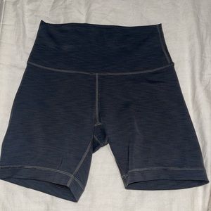 Lululemon NWOT 6” wunder high rise size 4